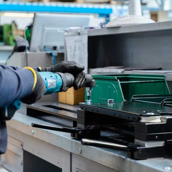 Lavorazioni di assemblaggio industriale